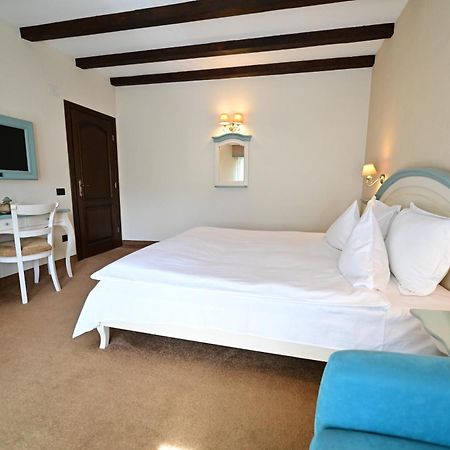 Natura Family Resort Avrig Ngoại thất bức ảnh