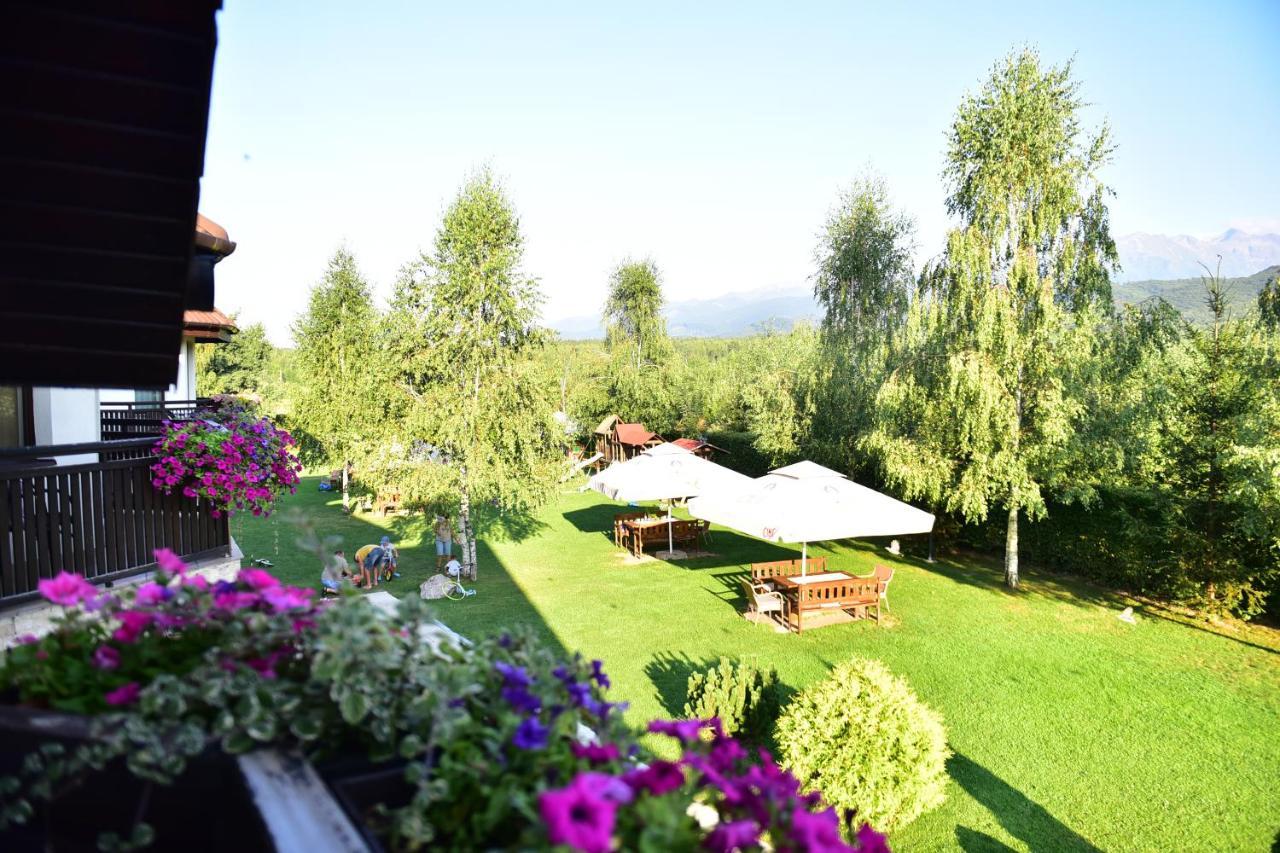 Natura Family Resort Avrig Ngoại thất bức ảnh