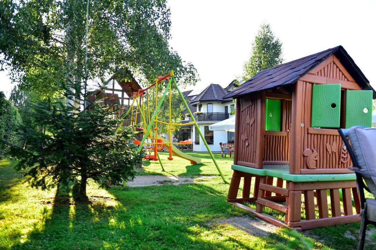Natura Family Resort Avrig Ngoại thất bức ảnh