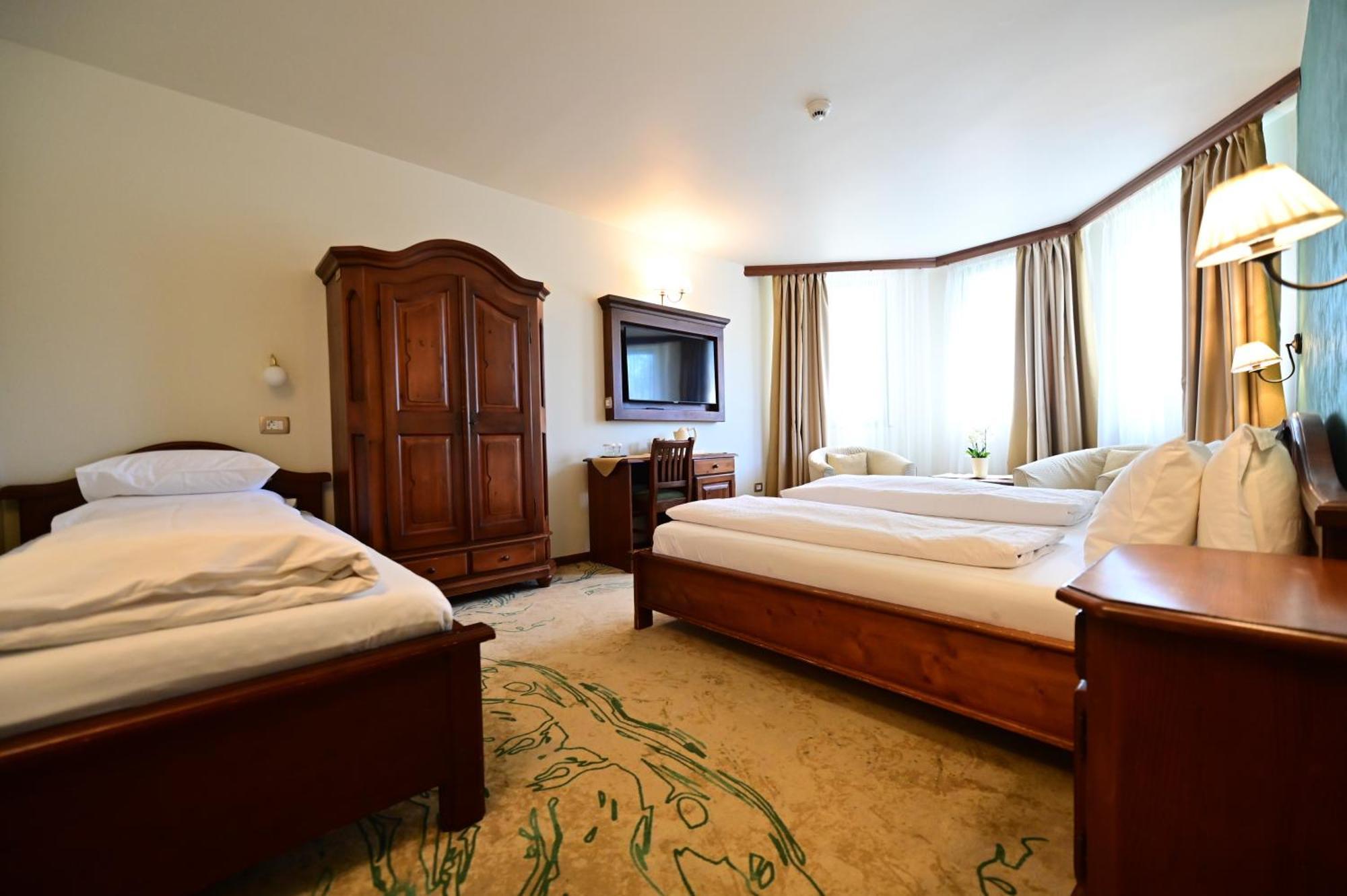 Natura Family Resort Avrig Ngoại thất bức ảnh