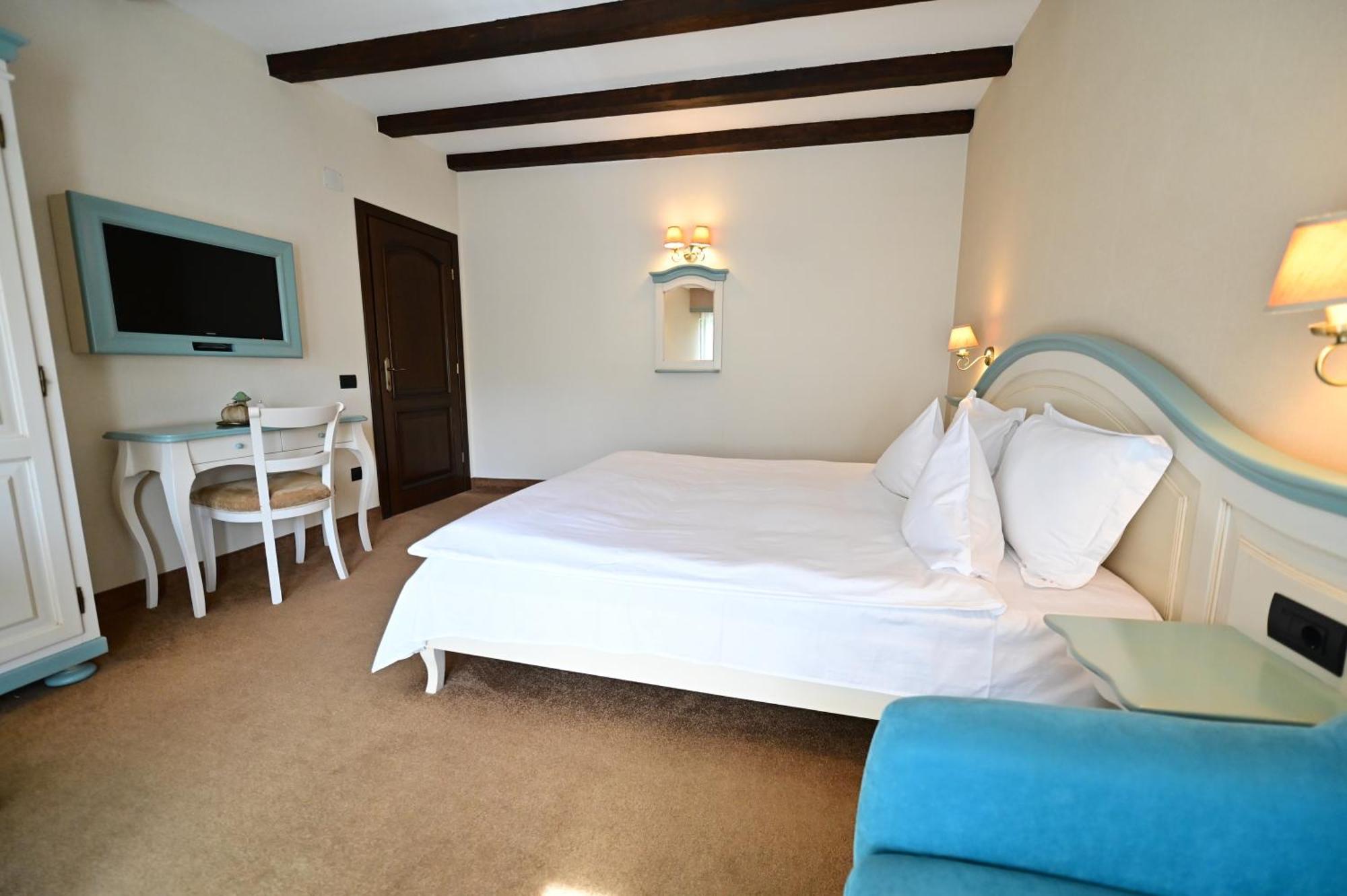 Natura Family Resort Avrig Ngoại thất bức ảnh