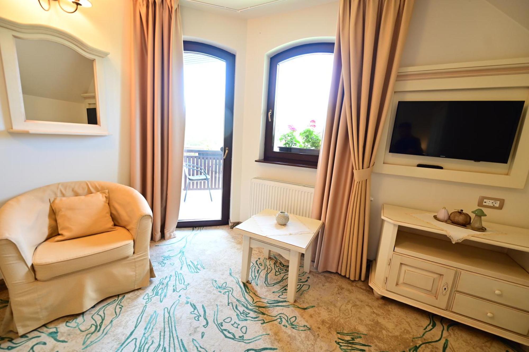 Natura Family Resort Avrig Ngoại thất bức ảnh